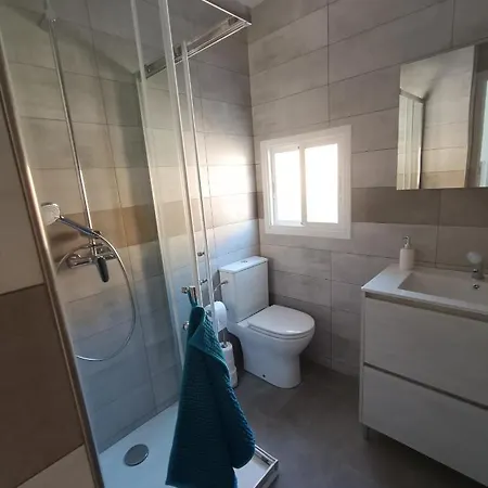 Entresuelo Luminoso Cerca De Escano Apartament *